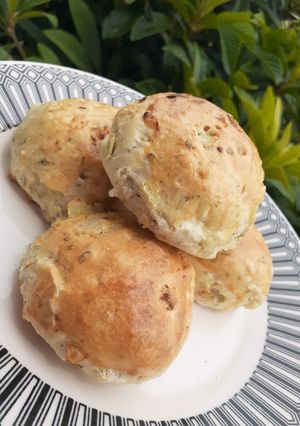 Una foto de Pancitos saborizados de cebolla y orégano. 🥖🧅