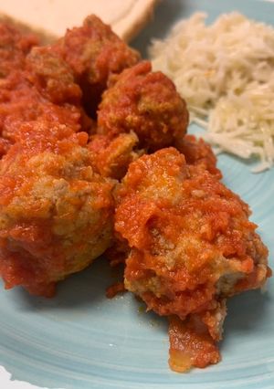 Una foto de Albóndigas con tomate fáciles