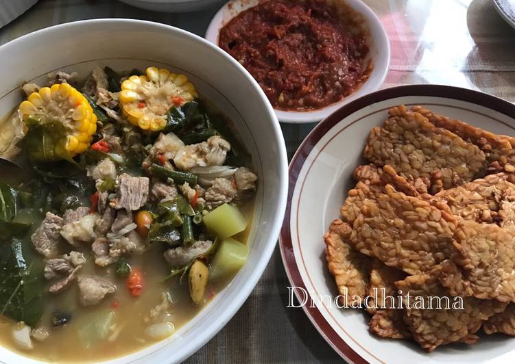 Sayur Asem plus tetelan