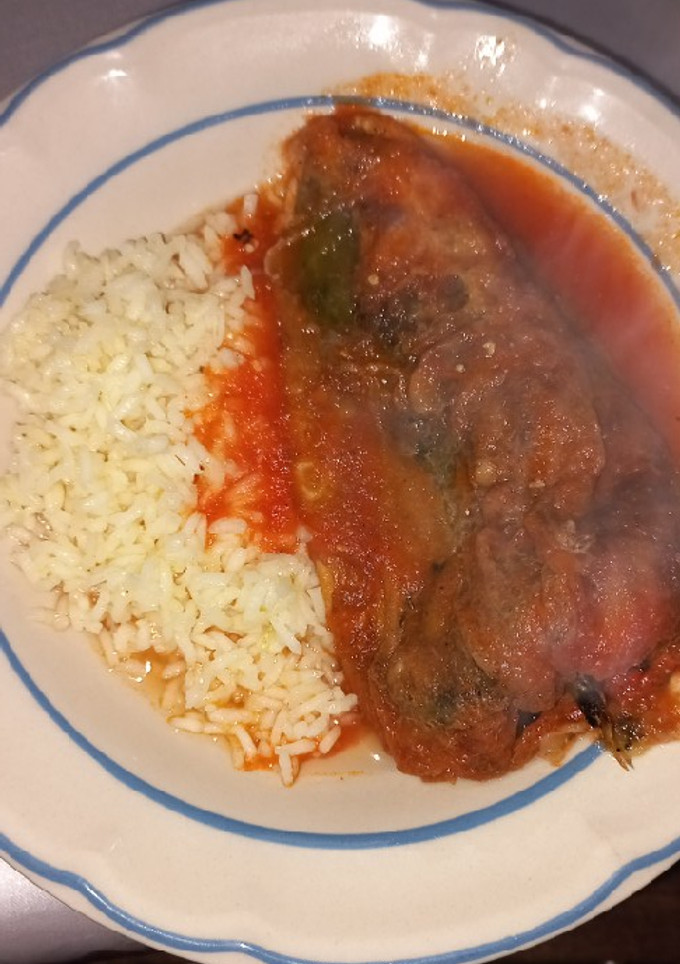 Una foto de Chiles rellenos