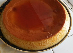 Una foto de Flan de vainilla y leche condensada