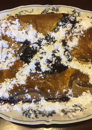 A picture of California Farm Blueberry Strudel.