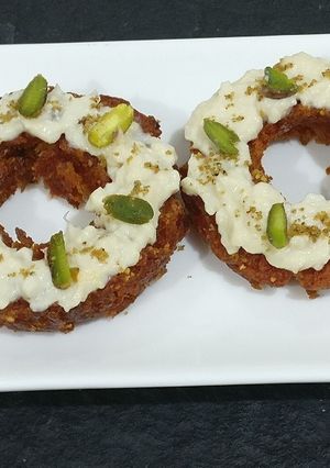 A picture of Carrot donuts.