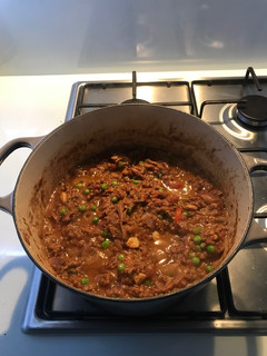 A picture of Keema dopiaza.
