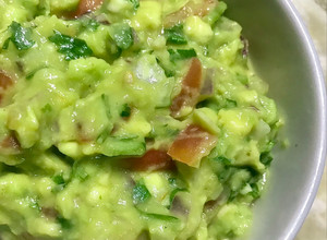 รูปของ GUACAMOLE｜กัวคาโมเล่ 🥑