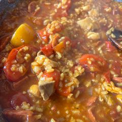 A picture of Chicken and Chorizo Paella.