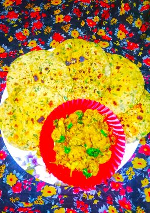 मेथी के पराठे आलू के सब्जी (methi ke parathe aloo ke sabzi recipe in Hindi) रेसिपी मुख्य फोटो