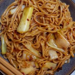 A picture of Chilli & Leek Wok Fried Egg Noodles.