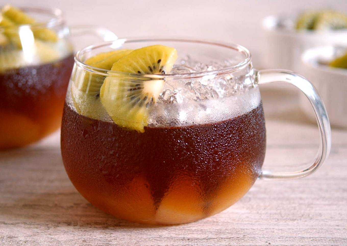 Glitter Earl Grey Tea Jelly with Sweetened Apples