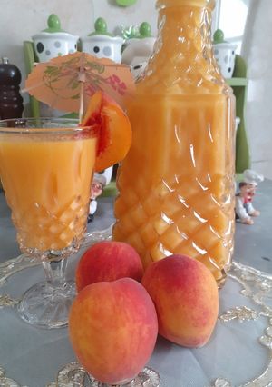 صورة لوصفة عصير الخوخ والجزر