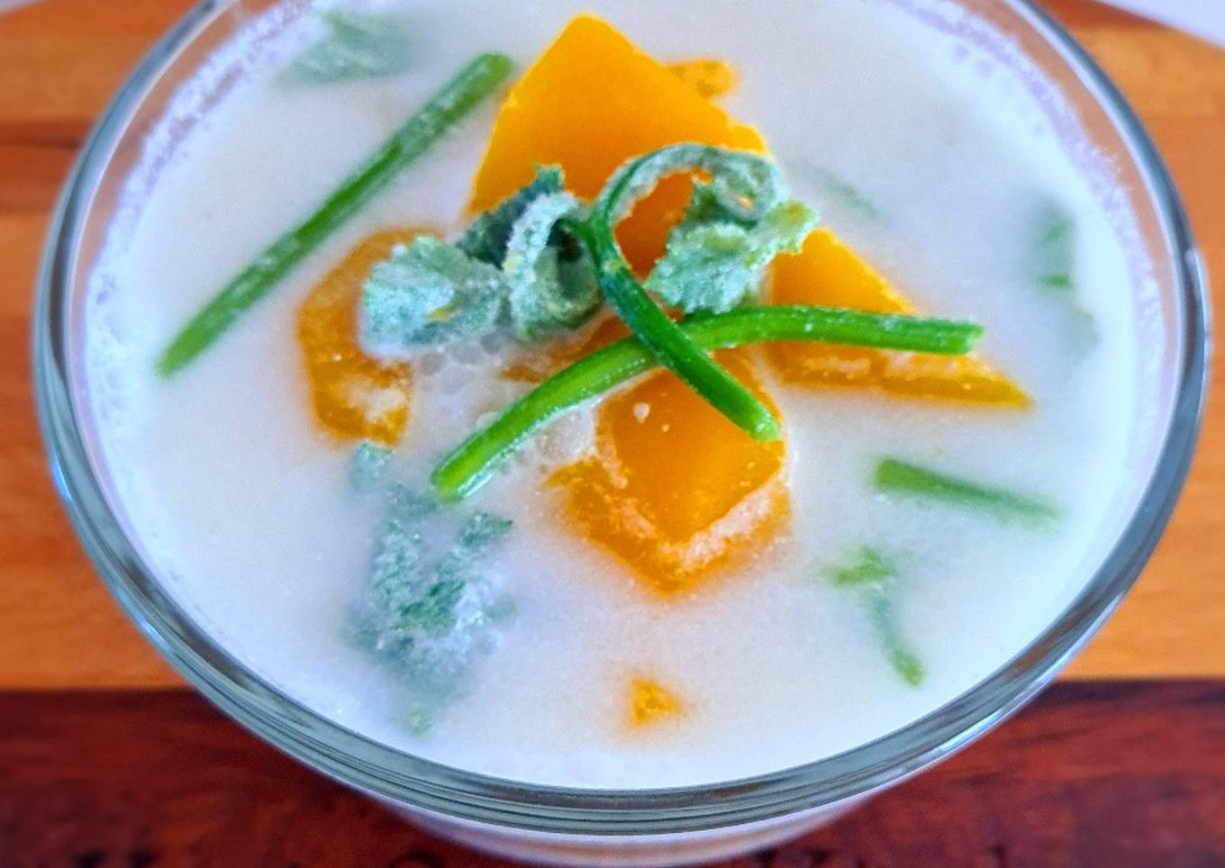 Sayur Bobor (Vegetables in Coconut Milk)