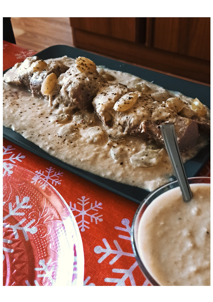 Una foto de Solomillo en Salsa Moscatel