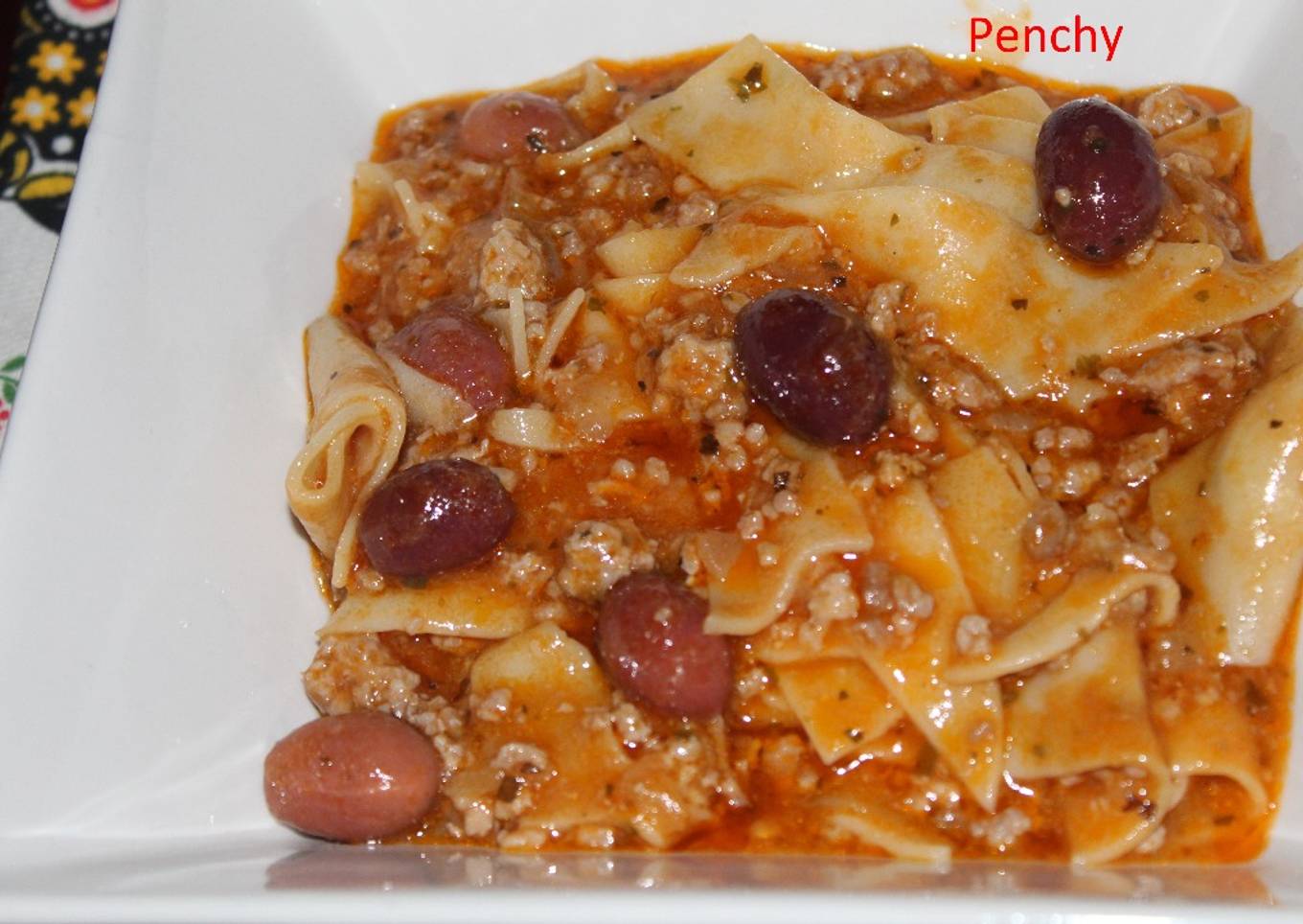 Guiso de lasaña con carne picada,