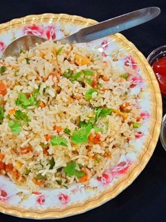 स्पाइसी फ्राइड राइस (spicy fried rice recipe in Hindi) रेसिपी मुख्य फोटो