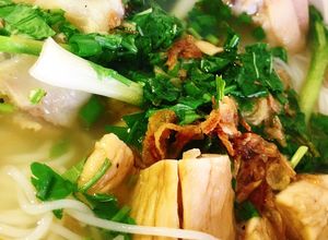 Hình của món Canh măng khô giò heo.