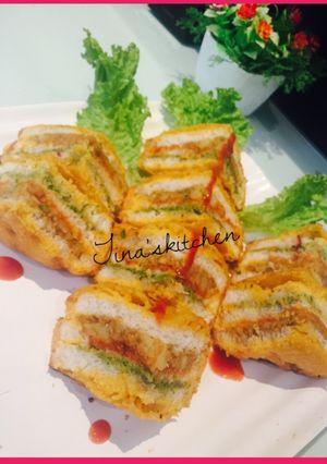 A picture of Layered Bread pakora.