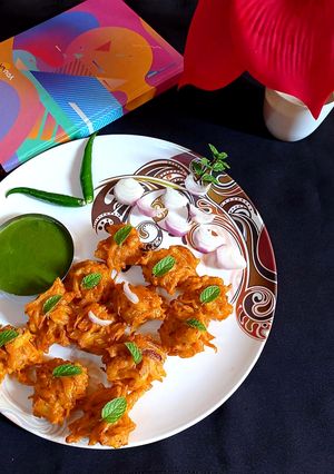 प्याज़ पकौड़े (Pyaz Pakode recipe in Hindi) रेसिपी मुख्य फोटो