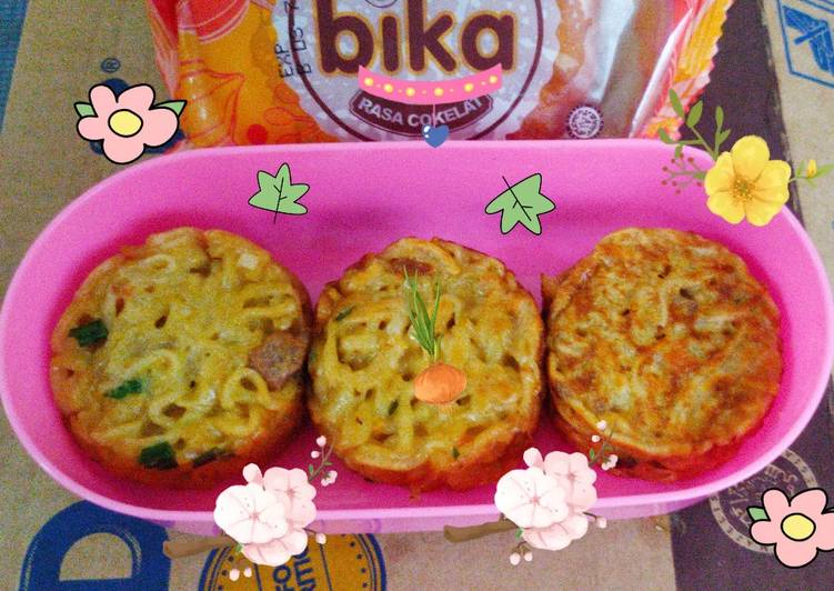 Cara Gampang Menyiapkan Martabak Mie Mini Anti Gagal