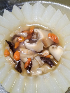 ［萬用鍋］燉冬瓜盅雞湯 的食譜成品照片