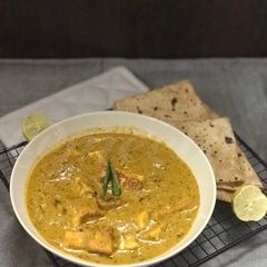 A picture of Lasooni Paneer A thick gravy flavourful Paneer Dish.