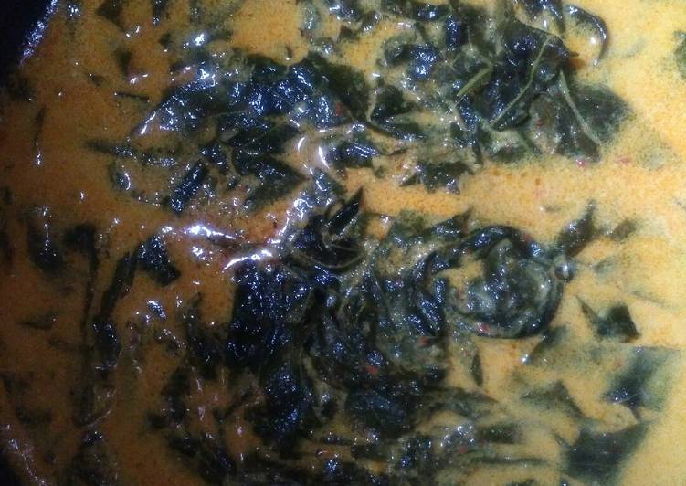 Gulai daun ubi/singkong