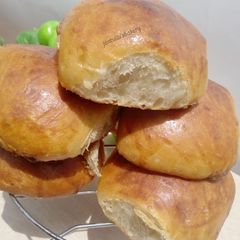 A picture of Bread Dinner rolls.