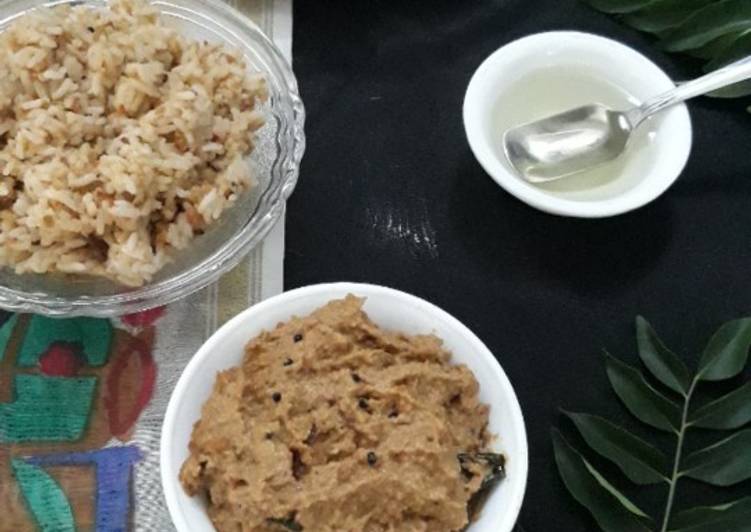 Easiest Way to Prepare Homemade Peerkangai Thoghayal | Ridge Gourd Chutney