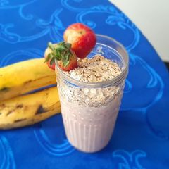 Banana smoothie A picture of Banana smoothie.