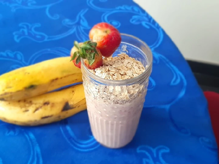 Easy Steps to Make Banana smoothie the Can Spoil the Tongue Delicious