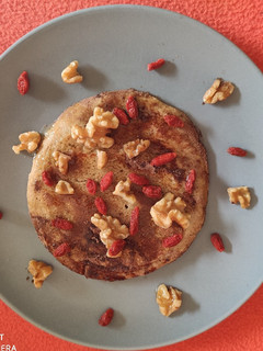 Una foto de Crêpes de avena, plátano y manzana