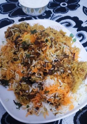 A picture of Reasturant style Mutton dum biryani.