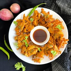 Onion Pakora / Fritters A picture of Onion Pakora / Fritters.