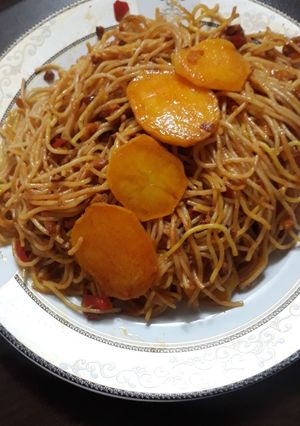 عکسی از دستور ماکارونی+ته دیگ سیب زمینی