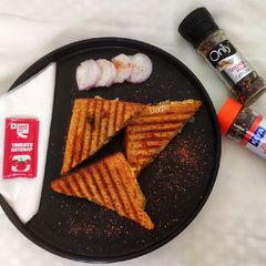 A picture of Potato Cheese grilled Sandwich.