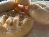 Melt in mouth cookies