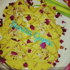 A picture of #Ramdan #Shahi tukda with mango rabdi.