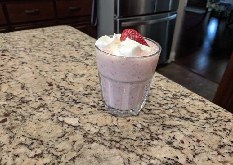 Step-by-Step Guide to Prepare Super Quick Homemade Strawberry Banana Smoothie