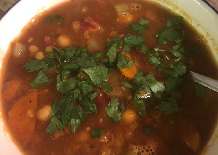 Chickpea and vegetable soup - vegan