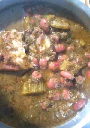 عکسی از دستور خورش کرفس با گوشت بوقلمون