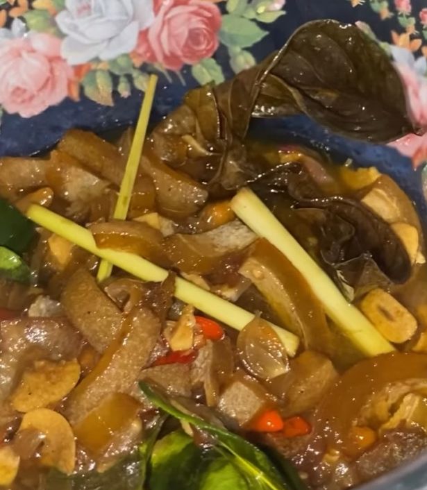 Foto resep Oseng Kikil Mercon