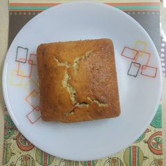 A picture of Eggless rawa cake.