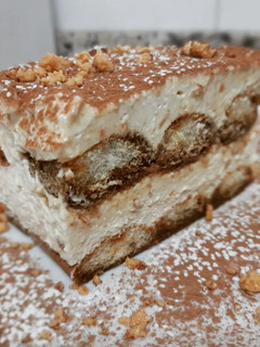 Una foto de Tiramisú de turrón de Jijona