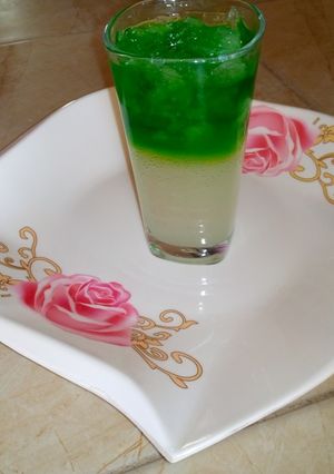 A picture of Electric lemonade.