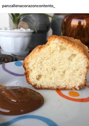 Una foto de Budín de coco y dulce de leche