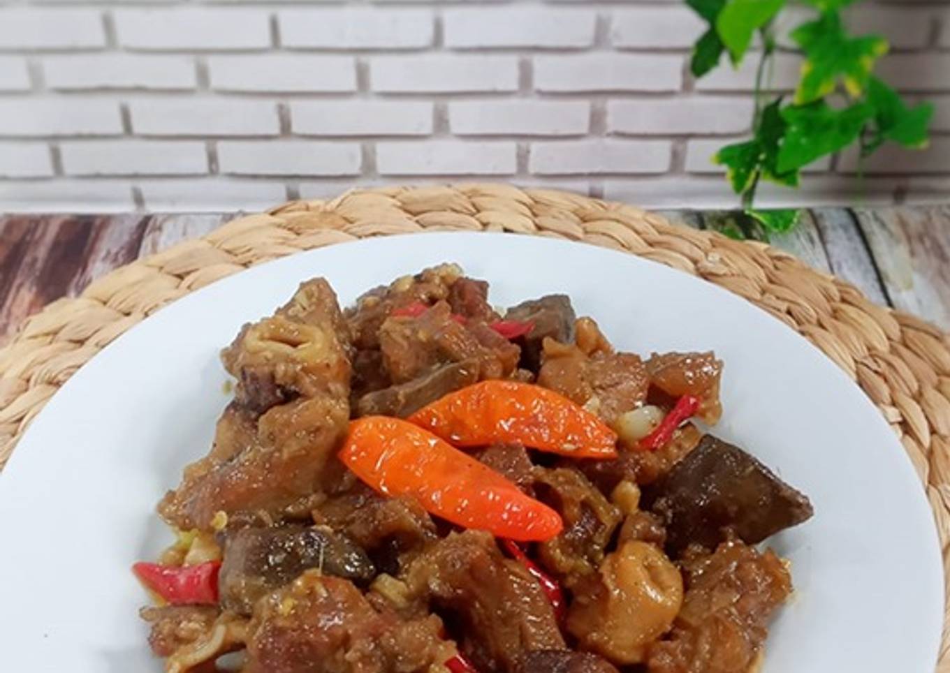 Cara Gampang Menyiapkan Oseng-oseng kambing bumbu opor, Enak