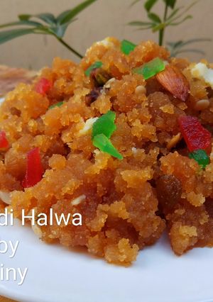 A picture of Mukhadi Halwa.