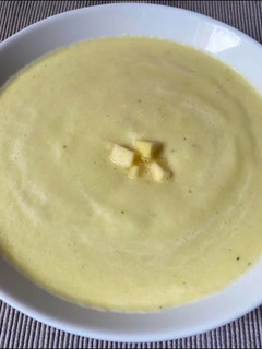 Una foto de Sopa de poma i cogombre 🍏🥒