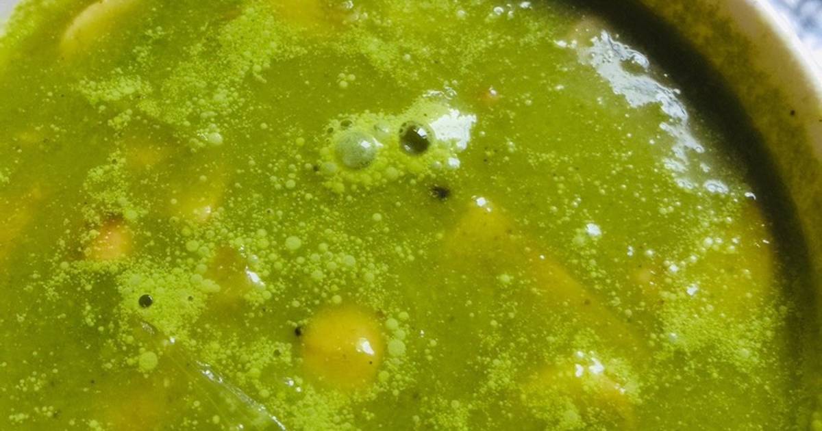 Spring onion garlic soup Recipe by Azhagum Arokiyamum Cookpad