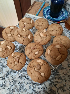 Una foto de Galletas de harina de centeno y dátiles