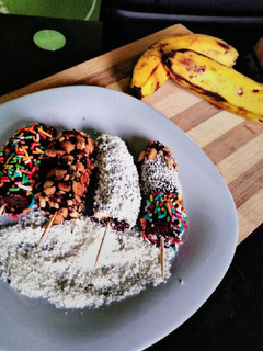 A picture of Banana Popsicles #mashujaarecipe.